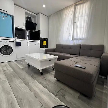 6 Numara Apartment *