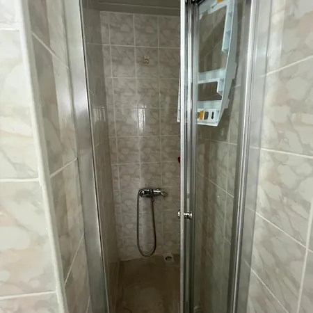 6 Numara Apartment *
